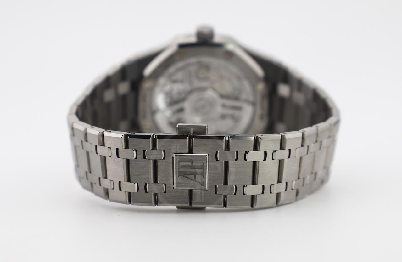 Audemars Piguet Royal Oak 41mm Flying Tourbillion Titanium Blue-Green Dial | 26730TI.OO.1320TI.04