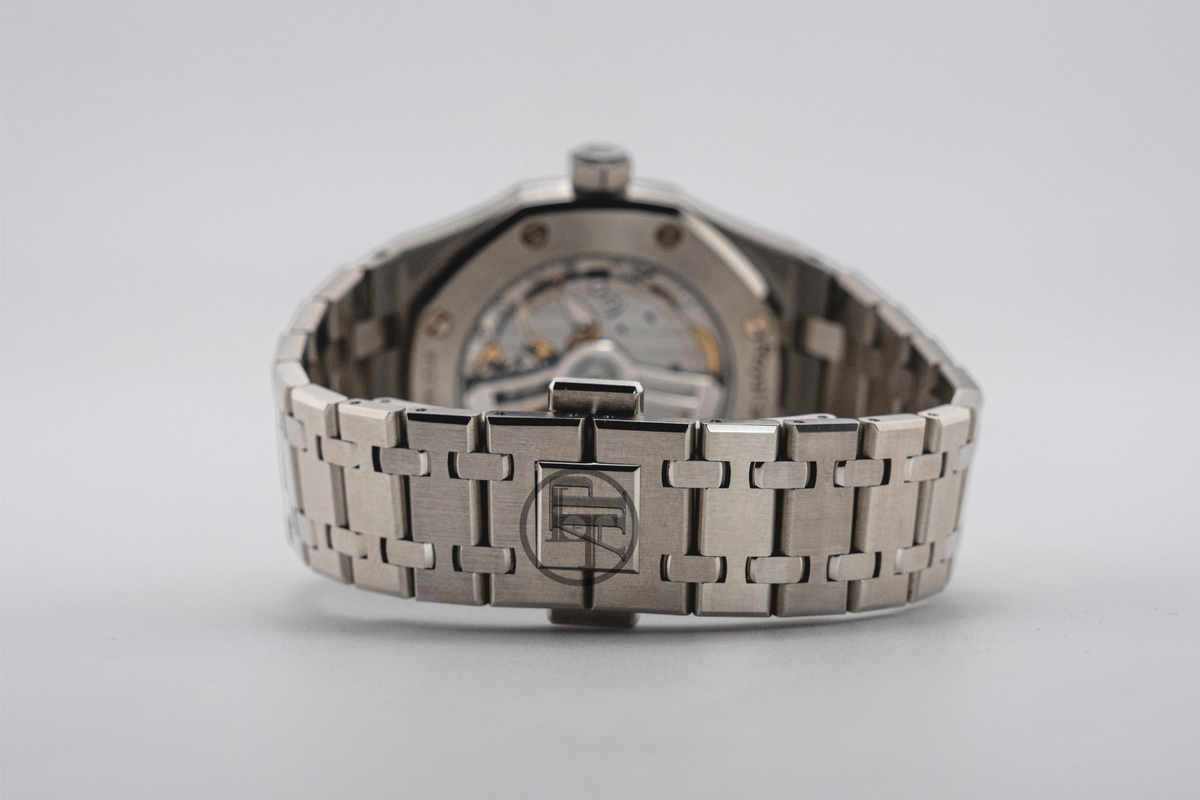 Audemars Piguet Royal Oak Stainless Steel 37mm Grey Dial Diamond Bezel | 15551ST.ZZ.1356ST.06