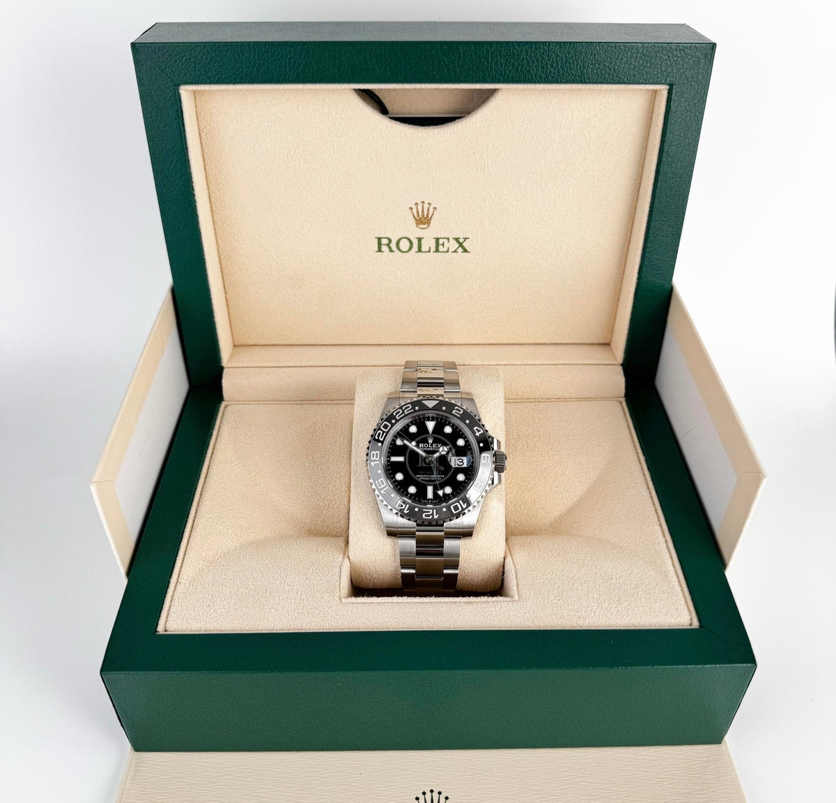 rolex-gmt-master-ii-40mm-black