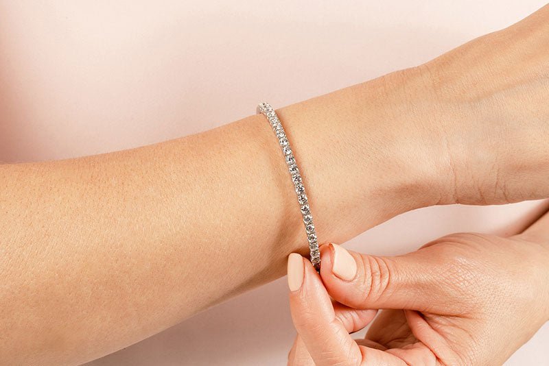 Stylish Sweetheart Bangle Diamond Bracelet with 4.07 ct.(finished) 3.6mm - Luxury Time NYC