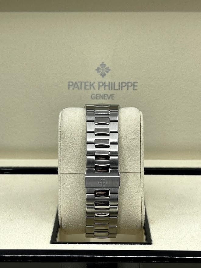 Patek Philippe 40mm Nautilus Watch Blue Dial 5712/1A - Luxury Time NYC INC
