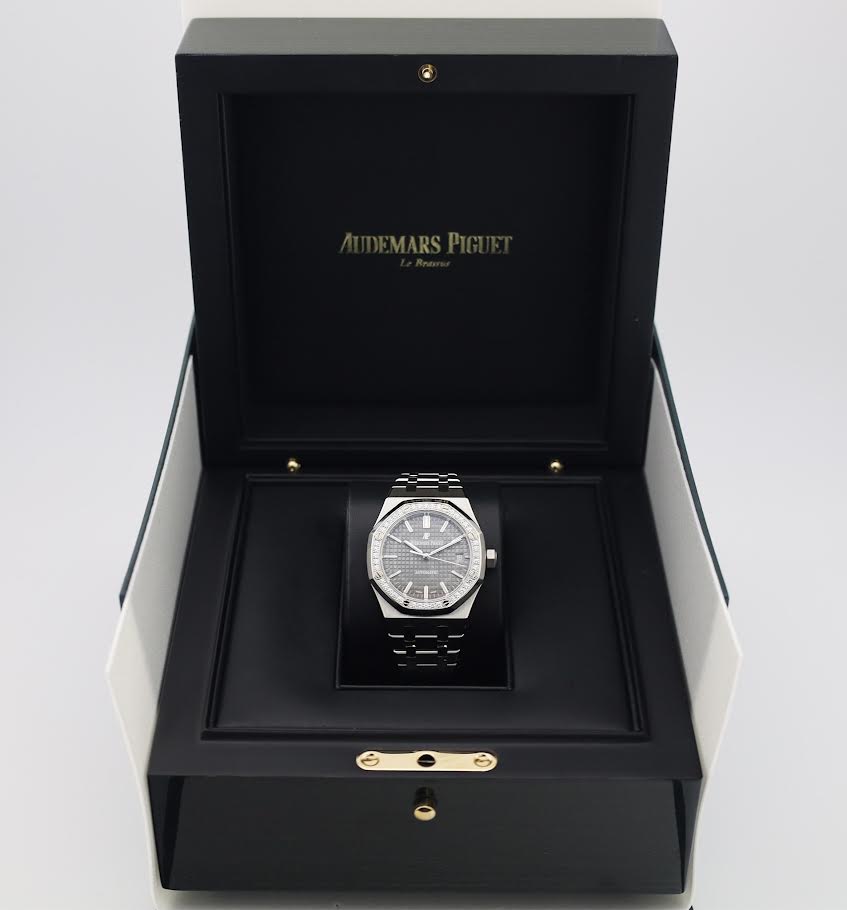 Audemars Piguet Royal Oak Selfwinding Watch-Grey Dial 37mm-15451ST.ZZ.1256ST.02