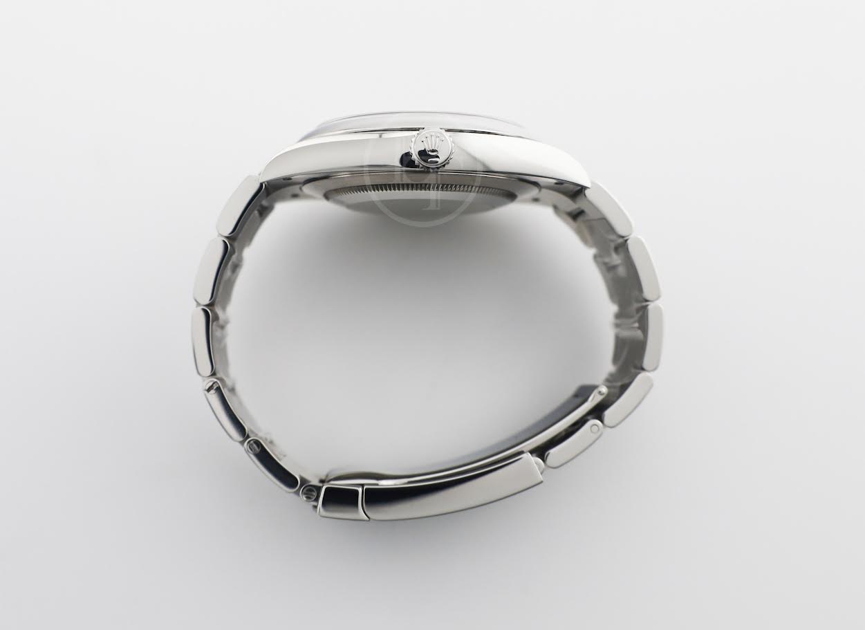 Rolex Oyster Perpetual 41 Watch - Domed Bezel - Green Index Dial - Oyster Bracelet - 2020 Release - 124300 greio