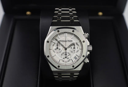 Audemars Piguet Royal Oak Selfwinding Stainless Steel 41mm White Dial 26240ST.OO.1320ST.03