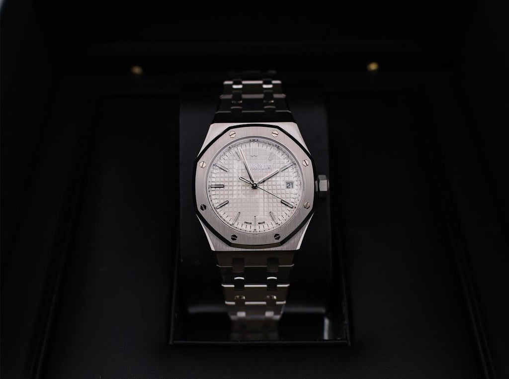 Audemars Piguet Royal Oak 37mm Selfwinding "50th Anniversary" Stainless Steel Silver Dial - 15550ST.OO.1356ST.01