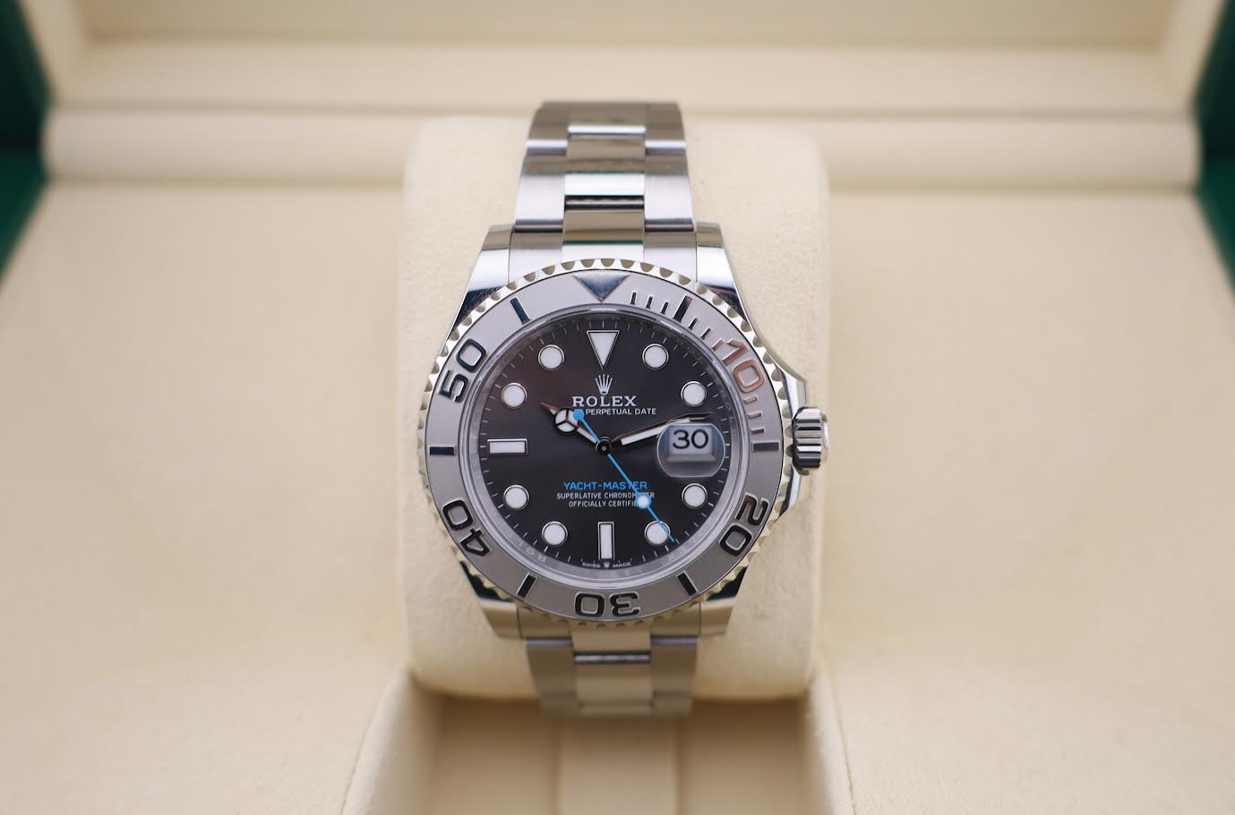 Rolex Yacht-Master 40 Stainless Steel Dark Rhodium Dial Platinum Bezel Oyster Bracelet 126622