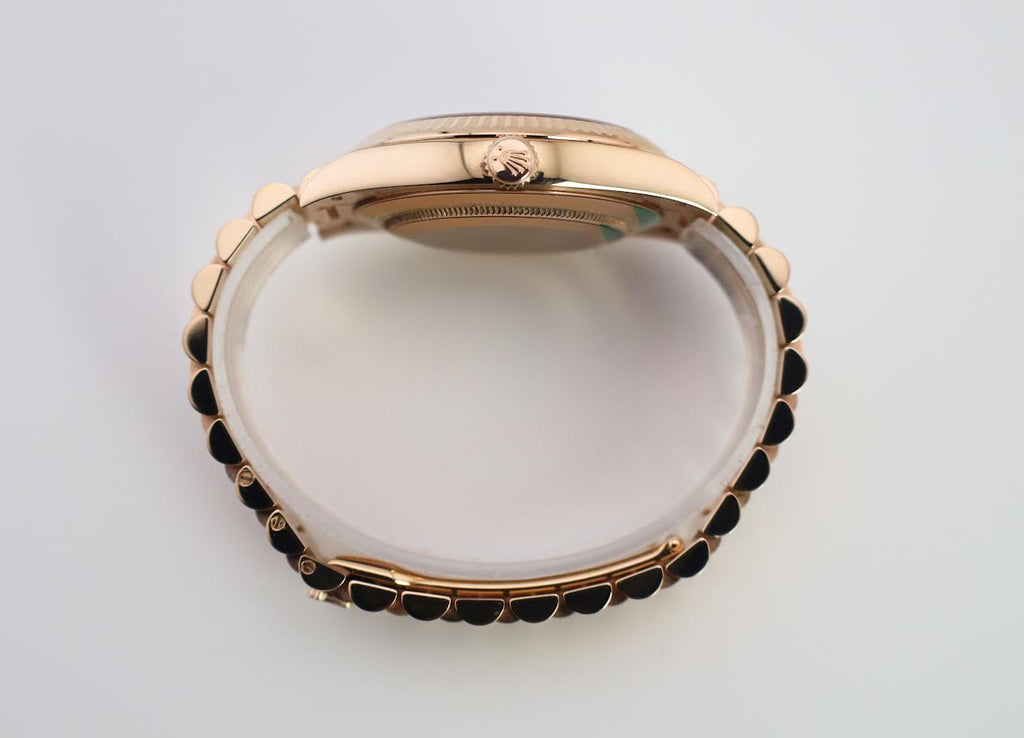 Rolex Day-Date 40 Rose Gold Chocolate Diagnonal Motif Index Dial & Fluted Bezel President Bracelet 228235 -