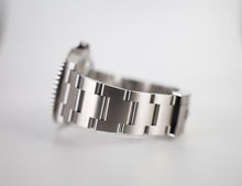 Load image into Gallery viewer, Rolex Submariner 41mm Date &quot;Kermit&quot; Stainless Steel Green Bezel - 126610LV MK2