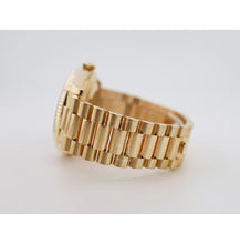 Load image into Gallery viewer, Rolex Day-Date 40 Yellow Gold Champagne Roman Dial &amp; Fluted Bezel President Bracelet 228238 -