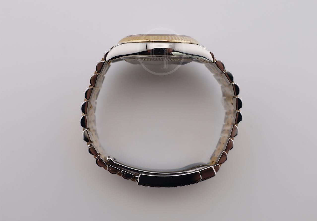 Rolex Datejust 36 Yellow Gold/Steel Silver Roman Diamond VI Dial & Fluted Bezel Jubilee Bracelet 126233