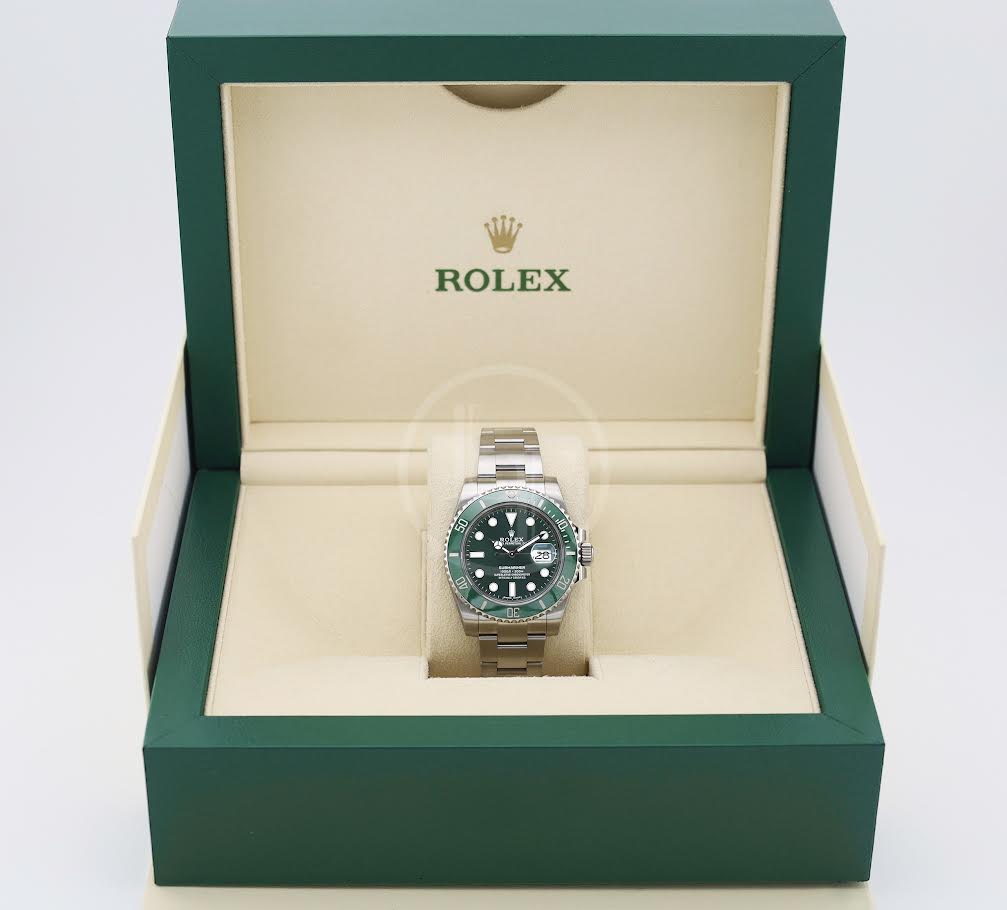 Rolex Submariner Date "Hulk" Stainless Steel Green Dial & Ceramic Bezel Oyster Bracelet 116610LV