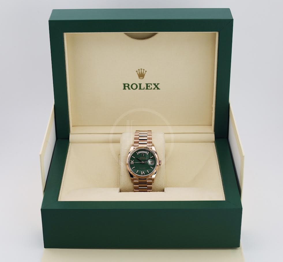 Rolex Day-Date 36 mm President Rose Gold Green Aventurine Diamond Dial Fluted Bezel - 128235