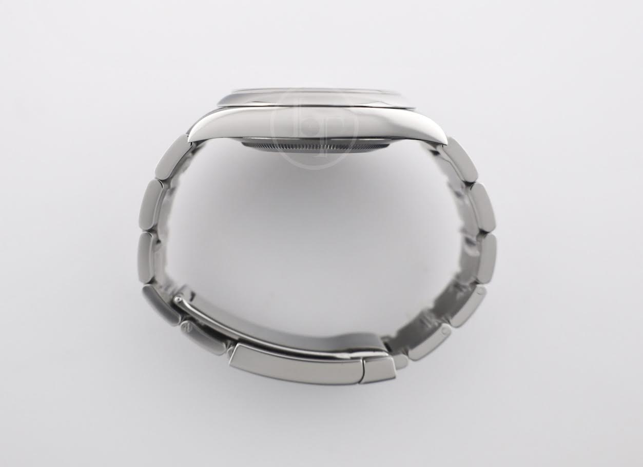 Rolex Oyster Perpetual 41 Watch - Domed Bezel - Green Index Dial - Oyster Bracelet - 2020 Release - 124300 greio