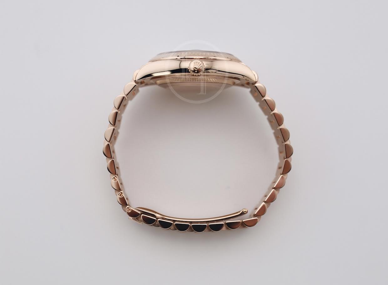 Rolex Day-Date 36 mm President Rose Gold Green Aventurine Diamond Dial Fluted Bezel - 128235