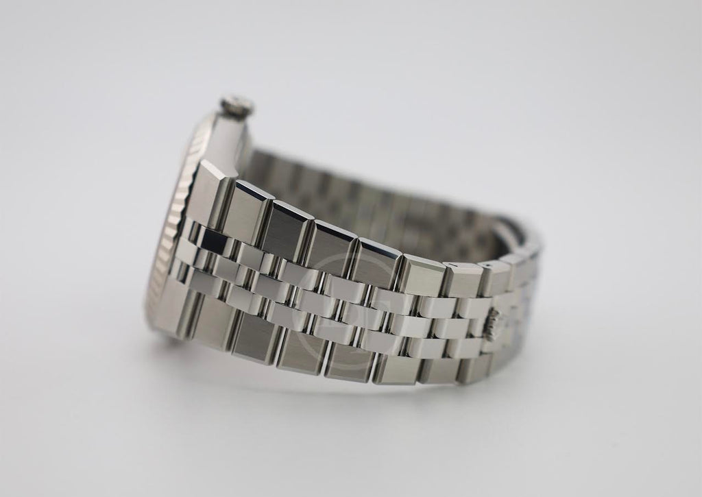 Rolex Land-Dweller 40 White Gold Oystersteel Intense White Honeycomb Motif Dial Fluted Bezel Flat Jubilee Bracelet 127334 - 2025