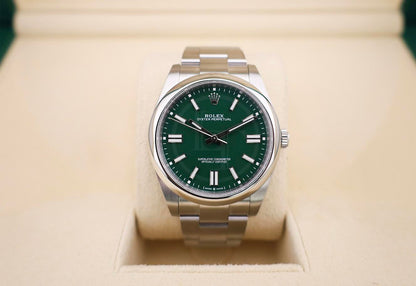 Rolex Oyster Perpetual 41 Watch - Domed Bezel - Green Index Dial - Oyster Bracelet - 2020 Release - 124300 greio