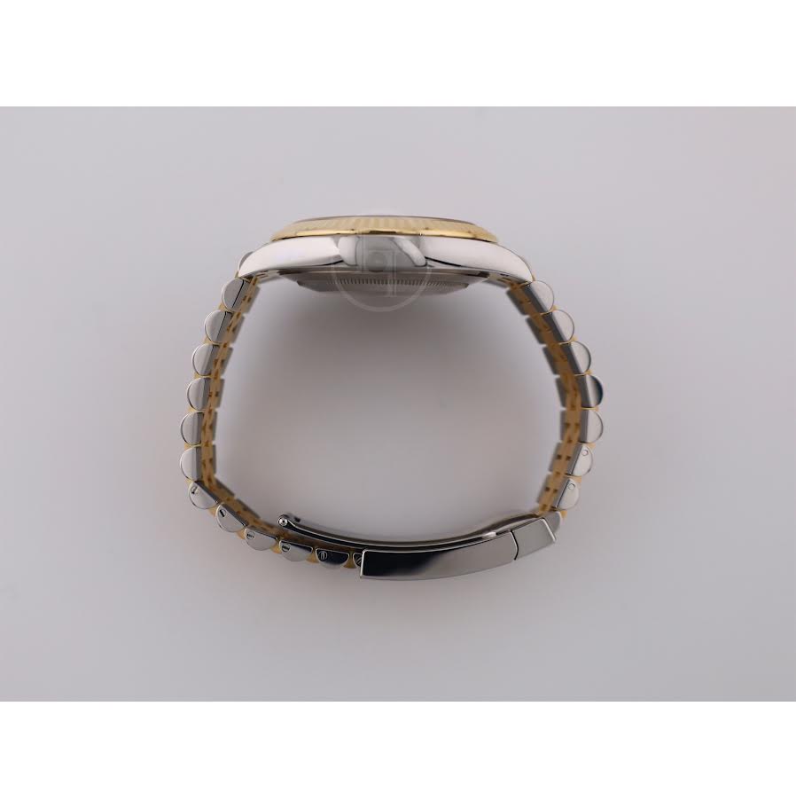 Rolex Datejust 41 Yellow Gold/Steel Black Index Dial Fluted Bezel Jubilee Bracelet 126333 -