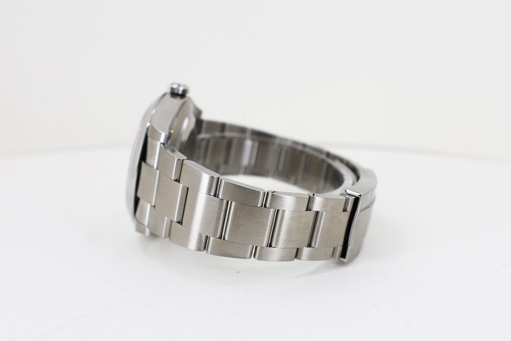 Rolex Oyster Perpetual 41 Watch - Domed Bezel - Green Index Dial - Oyster Bracelet - 2020 Release - 124300 greio