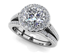 Load image into Gallery viewer, Delighted By Round Diamonds Matching Wedding Set Diamond  with 1.26 ct. (0.75 ct. center diamond)