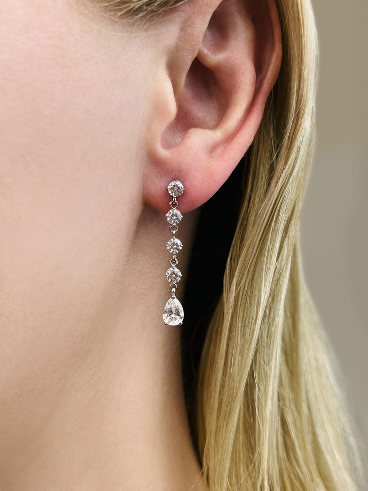 Brilliant Round And Pear Drop Diamond Earrings with 2.68 ct.(finished) 7x5mm, 3.8mm