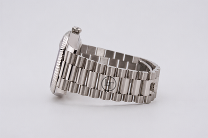 Rolex Day-Date 40 40mm bright blue dial Fluted Bezel President Bracelet - 228239 | 2024 Model