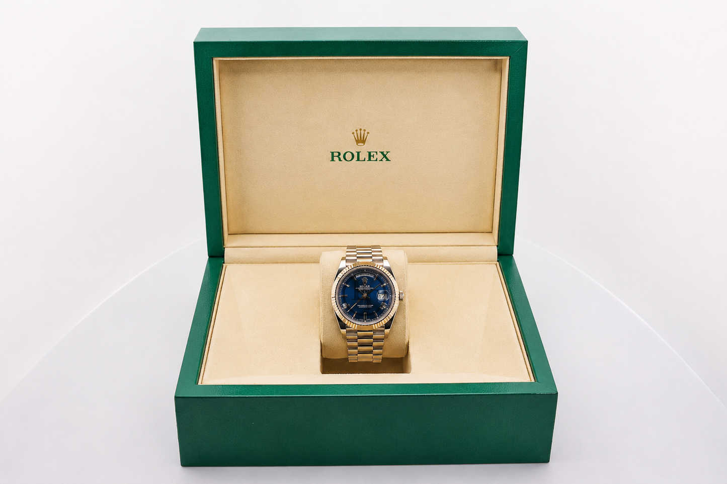 Rolex Day-Date 40 40mm bright blue dial Fluted Bezel President Bracelet - 228239 | 2024 Model