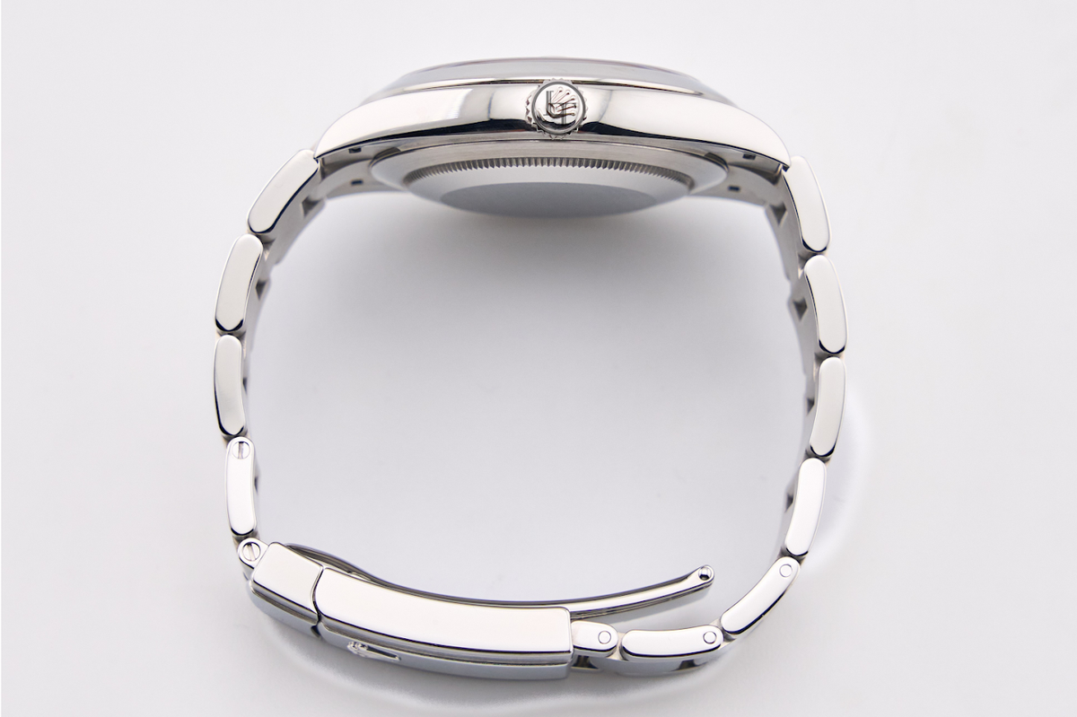 Rolex Datejust 41 Stainless Steel Blue Roman Dial Smooth Bezel Oyster Bracelet 126300 -