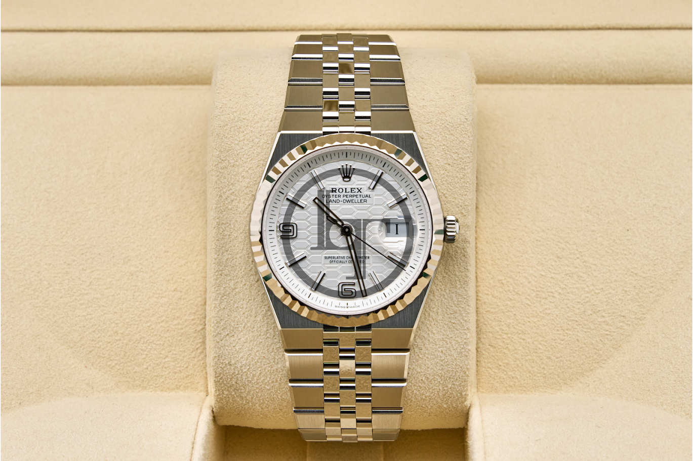 Rolex Land-Dweller 36 White Gold Oystersteel Intense White Honeycomb Motif Dial Fluted Bezel Flat Jubilee Bracelet 127234 - 2025