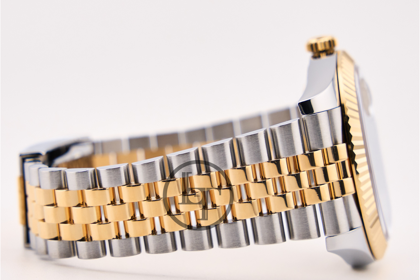 Rolex Steel and Yellow Gold Rolesor Datejust 41 Watch - Fluted Bezel - Silver Index Dial - Jubilee Bracelet - 126333 sij
