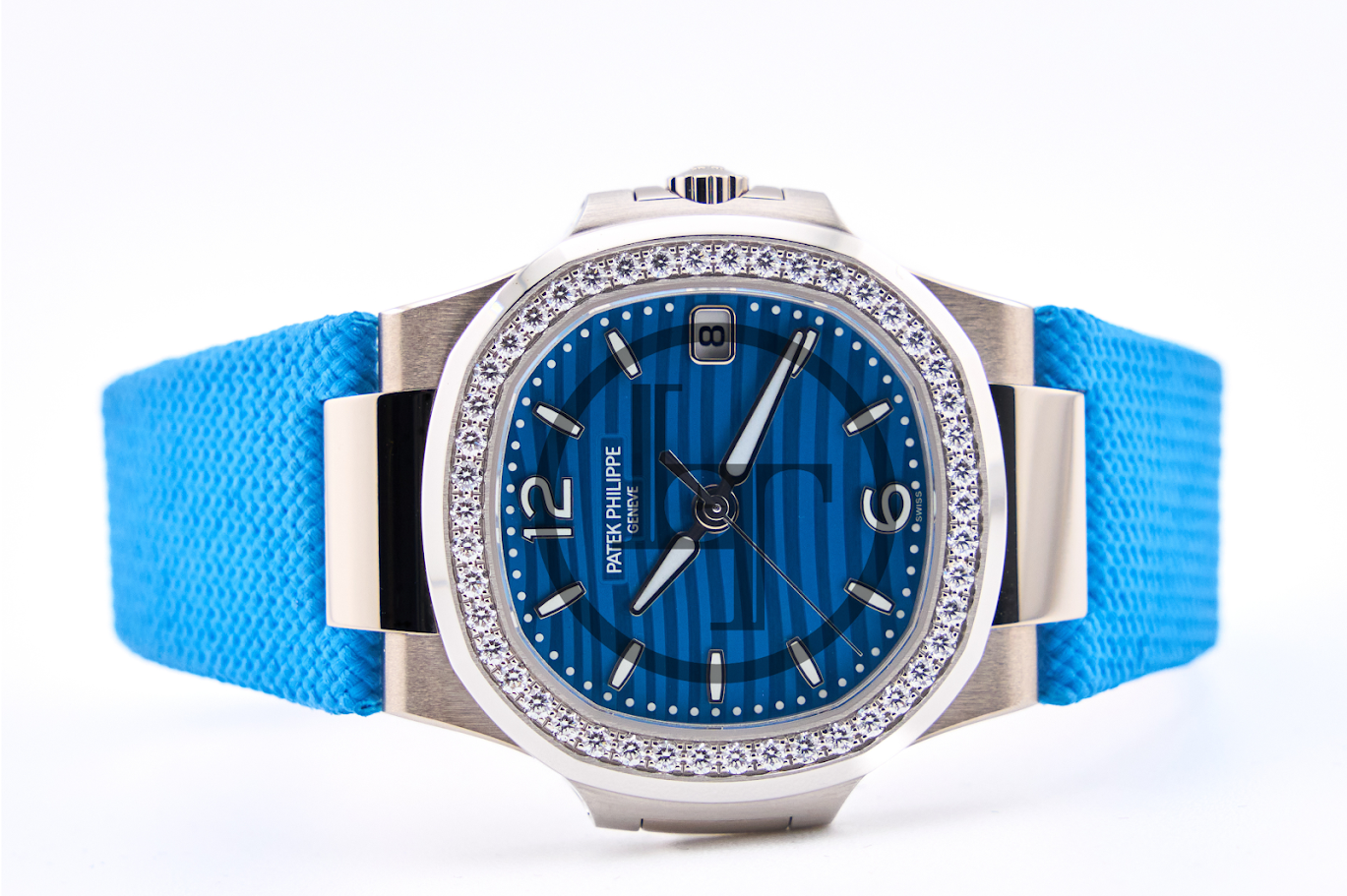 Patek Philippe Nautilus White Gold, Blue Wave Dial, 32mm - 7010G-013-001 - 2025