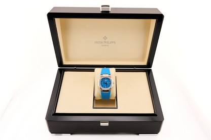 Patek Philippe Nautilus White Gold, Blue Wave Dial, 32mm - 7010G-013-001 - 2025