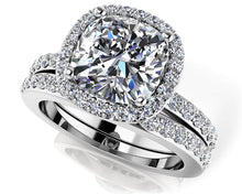 Load image into Gallery viewer, Adoring Love Wedding Set Diamond with 1.08 ct. (0.50 ct. center diamond) - Luxury Time NYC