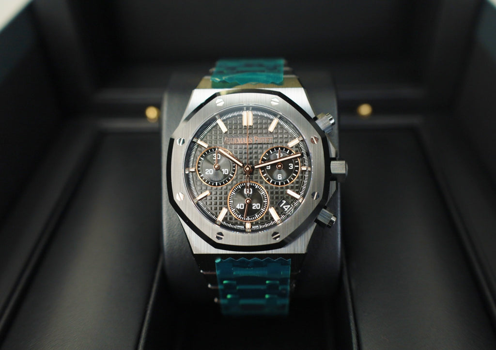 Audemars Piguet Royal Oak Chronograph 41mm Ceramic Black Dial 26240CE.OO.1225CE.02 - Luxury Time NYC