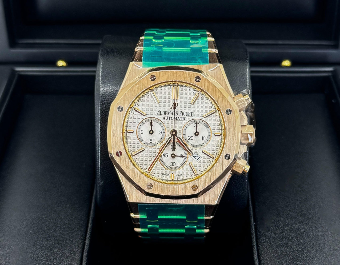 Audemars Piguet Royal Oak Chronograph Watch - Silver Dial 41mm - 26320OR.OO.1220OR.02 - Luxury Time NYC