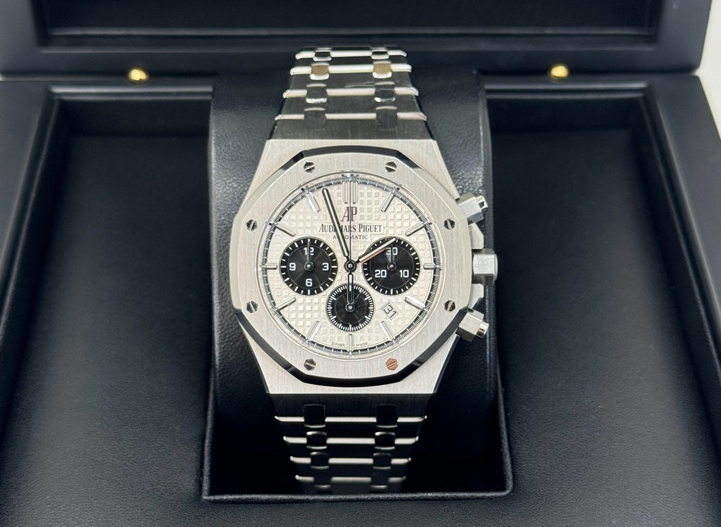 Audemars Piguet Royal Oak Chronograph Watch-Silver Dial 41mm-26331ST.OO.1220ST.03 - Luxury Time NYC