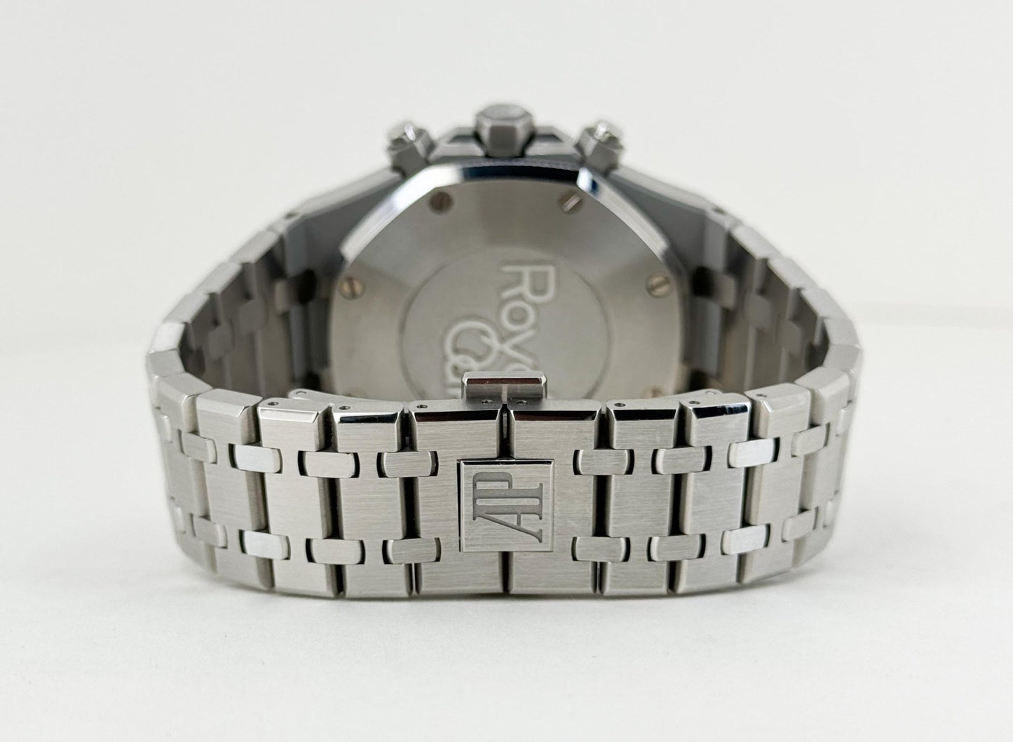 Audemars Piguet Royal Oak Chronograph Watch-Silver Dial 41mm-26331ST.OO.1220ST.03 - Luxury Time NYC
