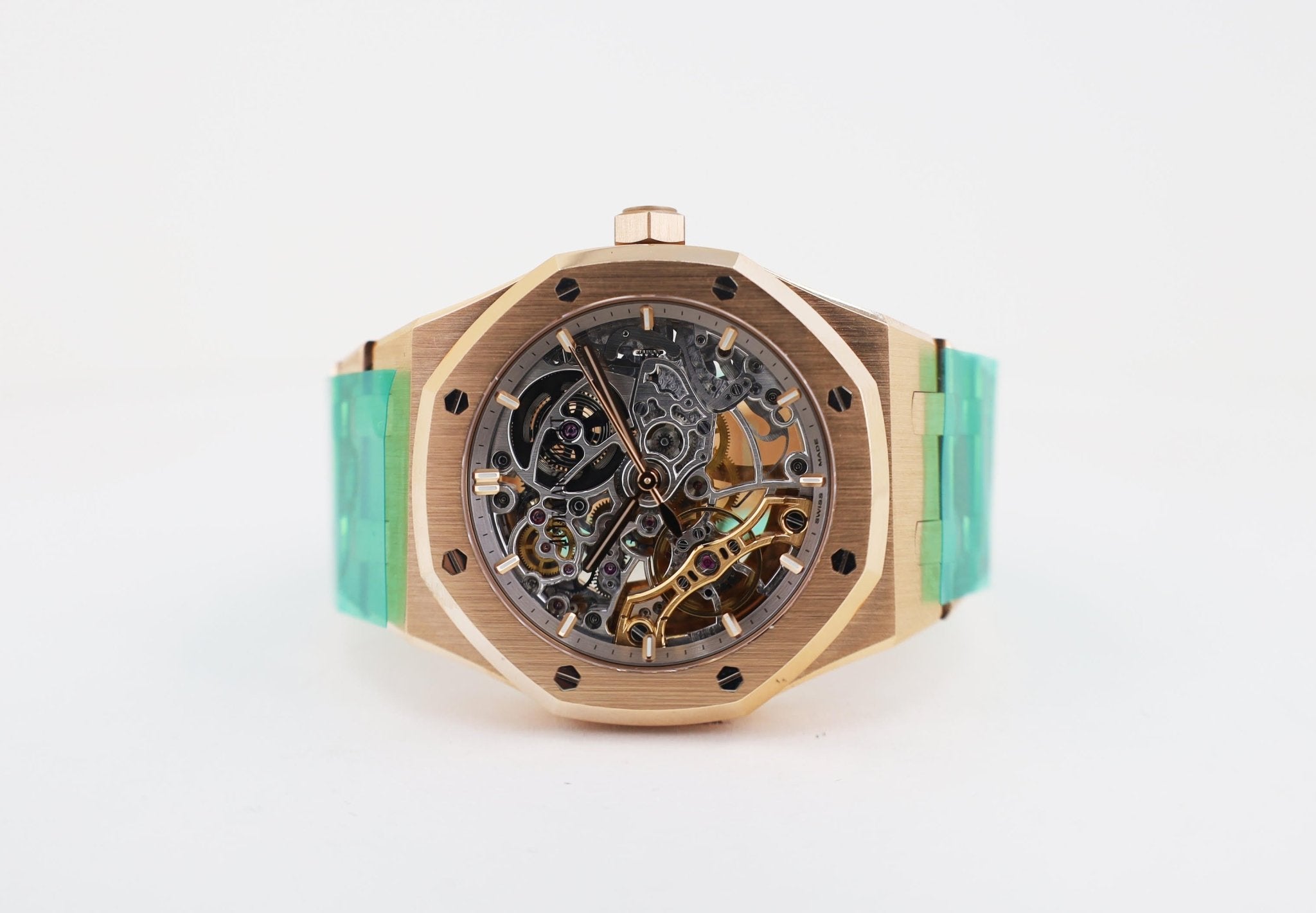 Audemars Piguet Royal Oak Openworked 15407OR.OO.1220OR.01 – Luxury