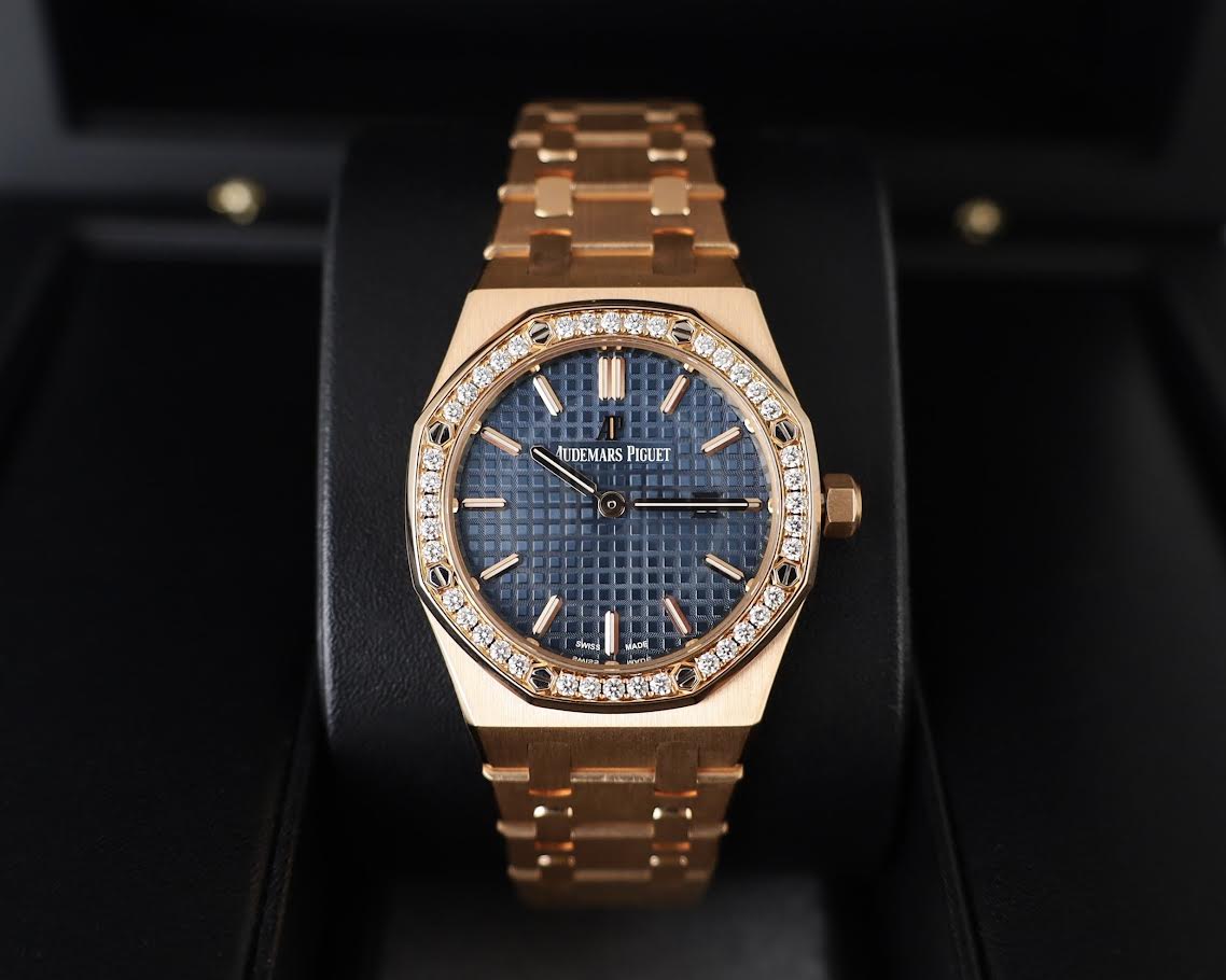 Audemars Piguet Royal Oak Quartz Rose Gold Blue Dial 33mm Diamond Bezel | 67651OR.ZZ.1261OR.02 - Luxury Time NYC