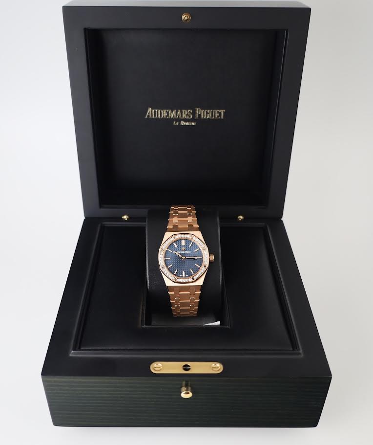 Audemars Piguet Royal Oak Quartz Rose Gold Blue Dial 33mm Diamond Bezel | 67651OR.ZZ.1261OR.02 - Luxury Time NYC