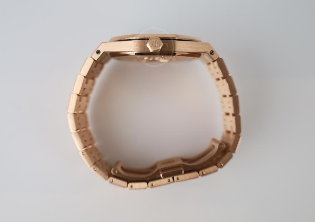 Audemars Piguet Royal Oak Quartz Rose Gold Blue Dial 33mm Diamond Bezel | 67651OR.ZZ.1261OR.02 - Luxury Time NYC