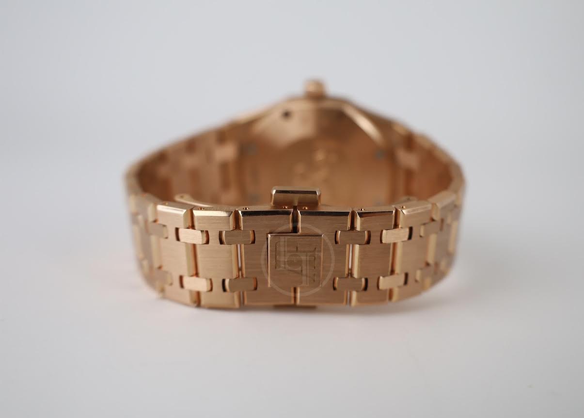 Audemars Piguet Royal Oak Quartz Rose Gold Blue Dial 33mm Diamond Bezel | 67651OR.ZZ.1261OR.02 - Luxury Time NYC