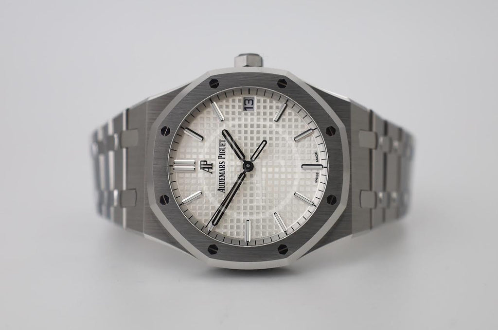 Audemars Piguet Royal Oak Self Winding Watch - 41mm Stainless Steel Case - Silver Dial - Bracelet - 15500ST.OO.1220ST.04 - Luxury Time NYC