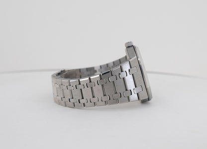 Audemars Piguet Royal Oak Selfwinding Blue dial with “Grande Tapisserie” 15400ST.OO.1220ST.03 - Luxury Time NYC