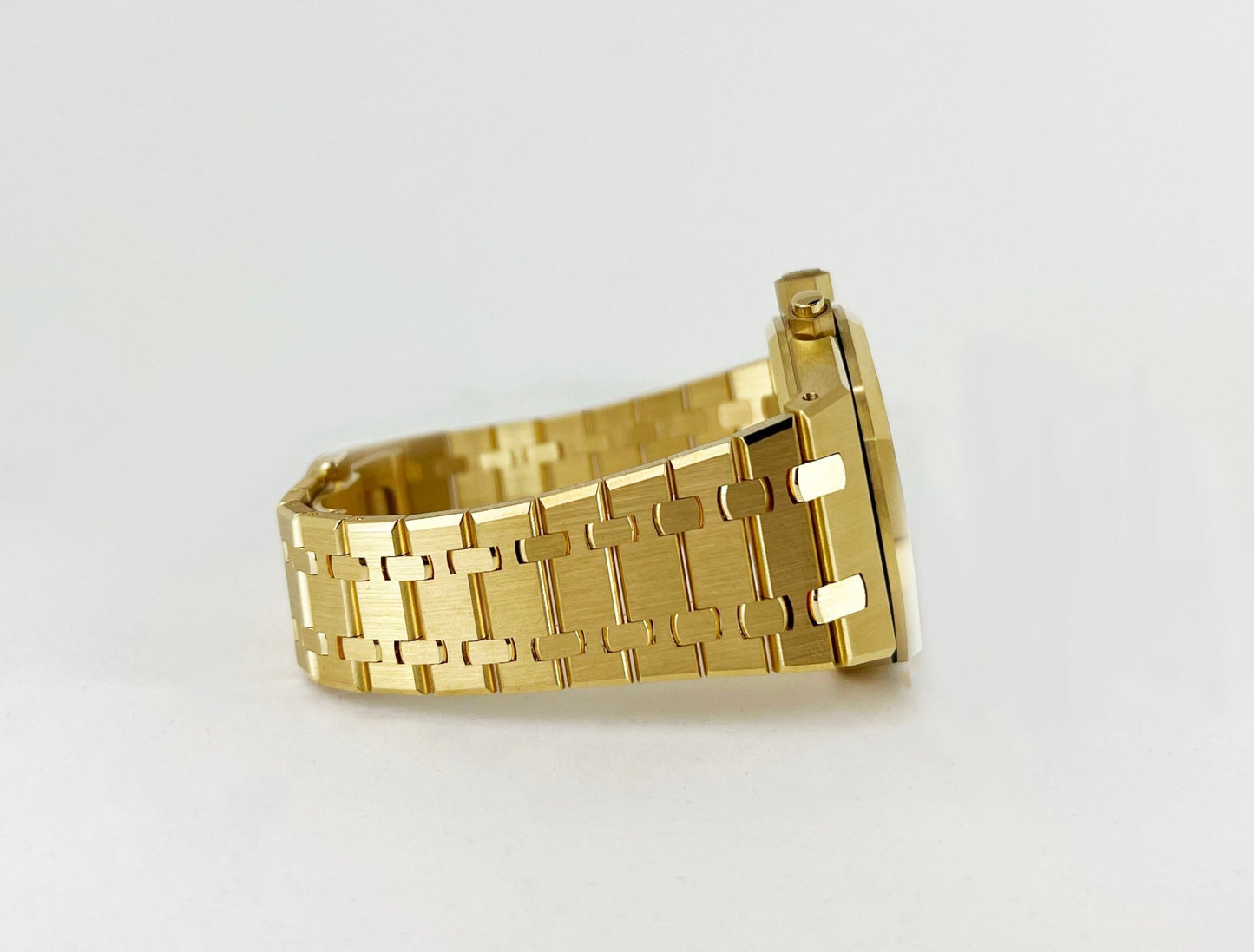 Audemars Piguet Royal Oak Selfwinding Chronograph Yellow Gold 41mm Green Dial Bracelet 26331BA.OO.1220BA.02 - Luxury Time NYC