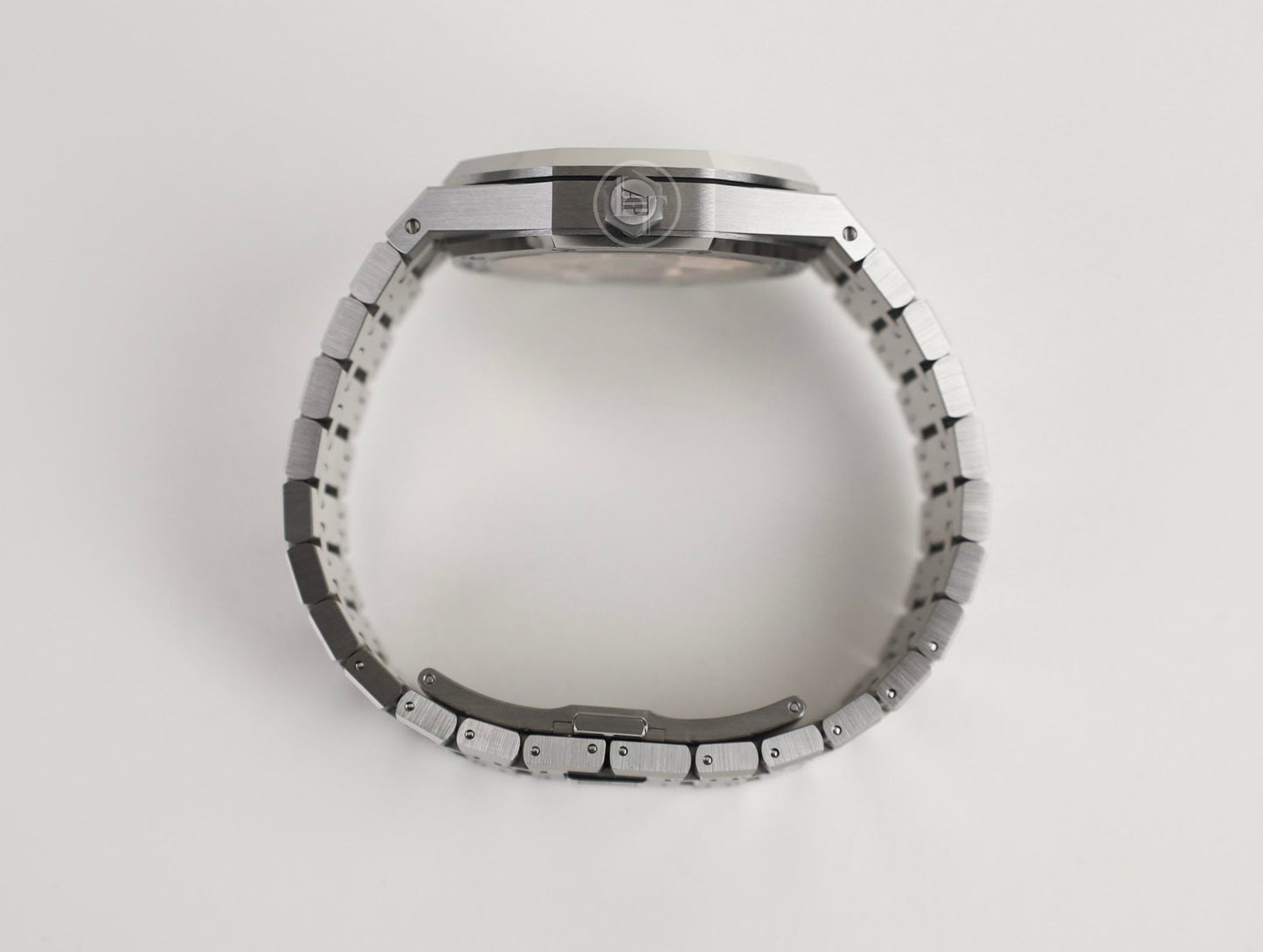 Audemars Piguet Royal Oak Selfwinding Watch - 41mm - Stainless Steel - Blue Dial - Calibre 4302 - Blue Dial 41mm - 15500ST.OO.1220ST.01 - Luxury Time NYC