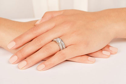 Diamond Deluxe Matching Wedding Set Lab - Grown Diamond with 3.10 ct. (0.50 ct. center diamond) - Luxury Time NYC