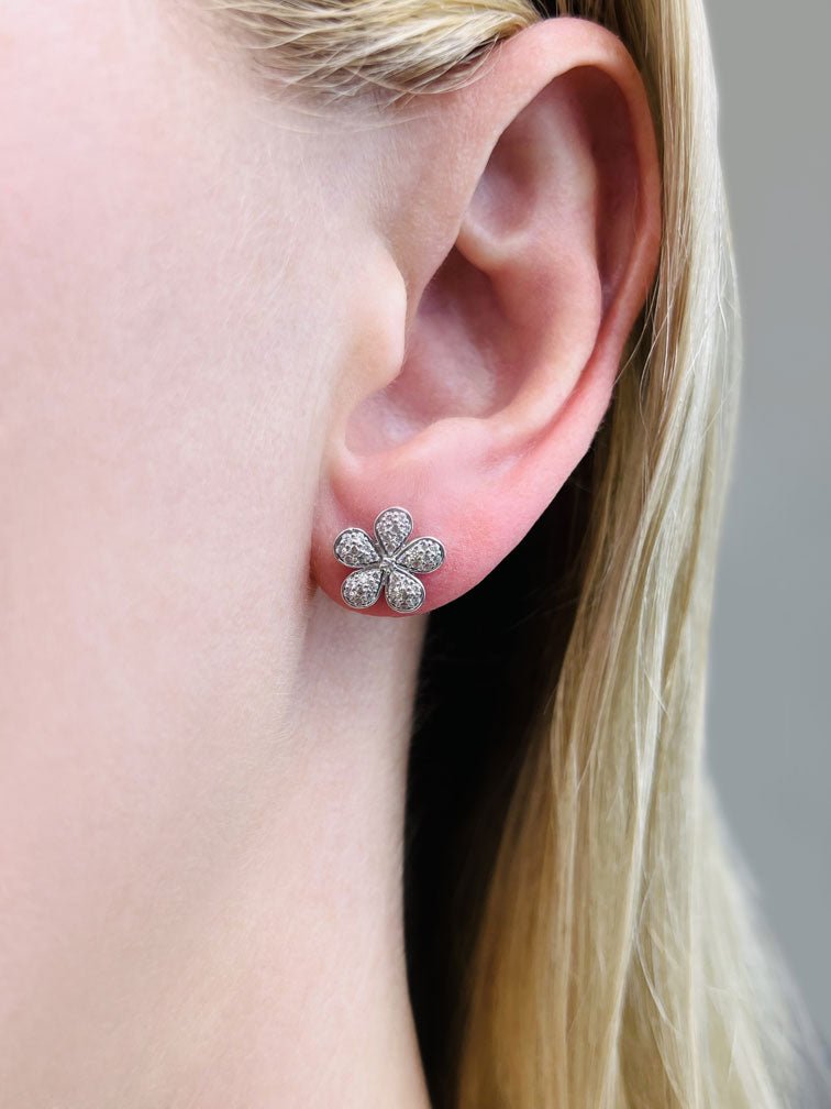 Diamond Flower Lab - Grown Diamond Stud Earrings with 0.44 ct.(finished) 1mm, 1.1mm, 1.2mm - Luxury Time NYC