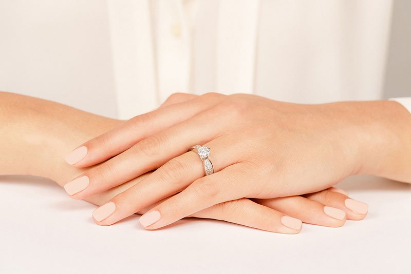 Elegant Six Prong Diamond Engagement Ring with 2.48 ct. (2.00 ct. center diamond) - Luxury Time NYC