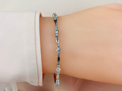 Elliptical Link Diamond Bracelet with 0.95 ct.(finished) 1.5mm, 2.1mm - Luxury Time NYC
