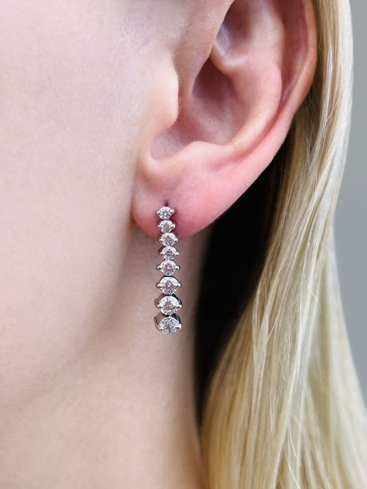 Graduated Diamond Drop Earrings In Lab - Grown Diamond with 1.03 ct.(finished) - Luxury Time NYC